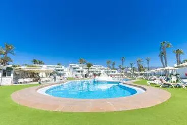 Bungalow-majoitus Vista Oasis