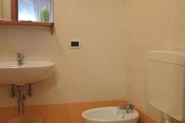 فندق Albergo Adige