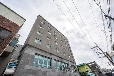 Hotelli Rest Seogwipo