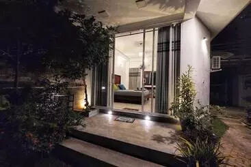 Hotel Chen Villa   Near Airport