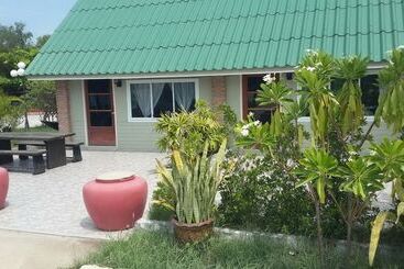 รตะธารา รีสอร์ท Ratathara Resort