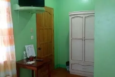 Hotel Reddoorz At July S Haven Seaside Pension Camiguin