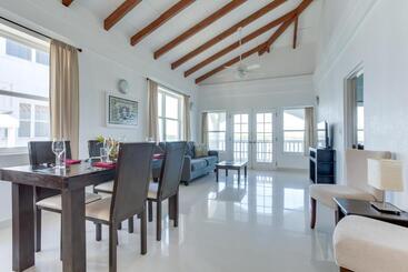 Umaya Resort & Adventures