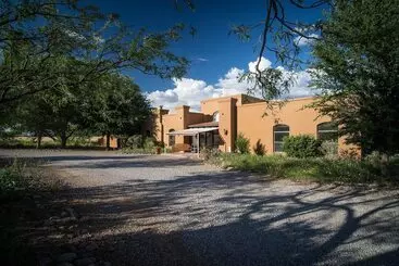 Casa De San Pedro Bed & Breakfast