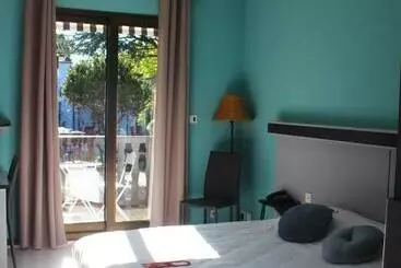 Hotel Hôtel Restaurant Le Chanel