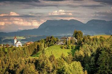 Landgasthof Hotel Menzberg