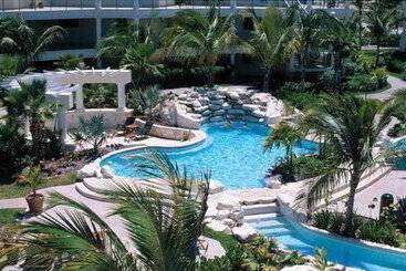 هتل The Sands At Grace Bay