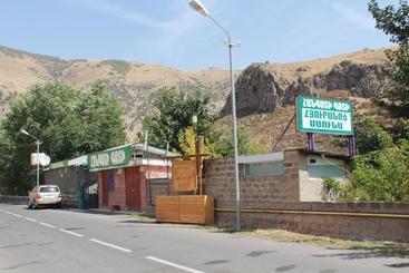 Hostel Getap In Bjni