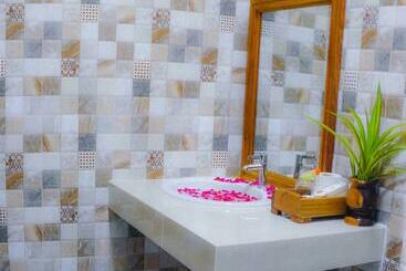 Отель Meas Sorphea