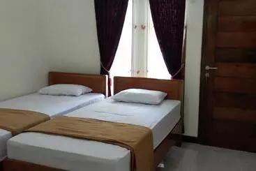 Pension Arrys Watukarung Surfcamp