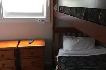 Royal Hotel Snake Valley