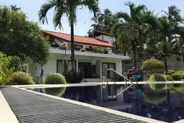 Bed and Breakfast Colibri Villa