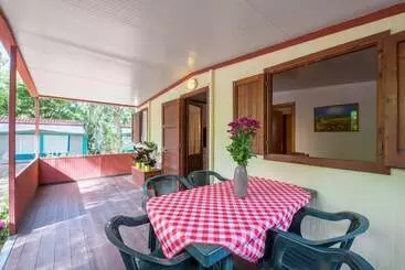 Hotelli Camping Marina