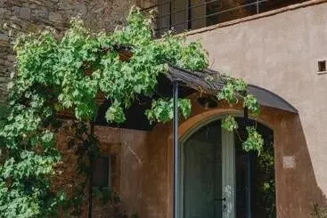 Hotelli Ecoturisme Can Buch