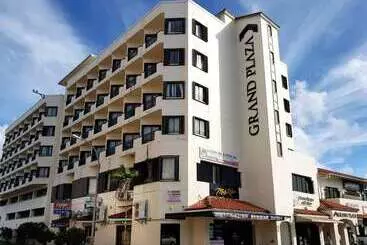 בית מלון כפרי Grand Plaza