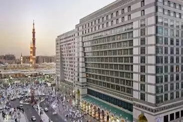 ホテル Madinah Hilton