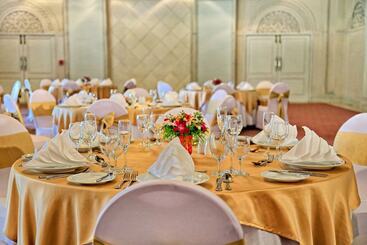 בית מלון כפרי Taj Bentota Resort & Spa