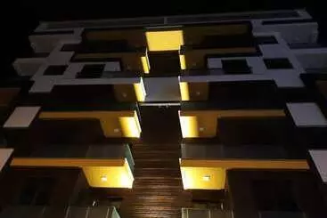 هتل آپارتمان Cay Apart