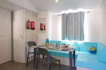 Hotelli Happy Camp Mobile Homes In Camping Iscrixedda