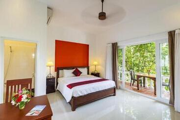 ホテル Eco Spring Phu Quoc Villa