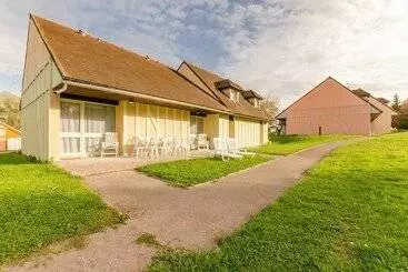 Casa Rural Orient Village