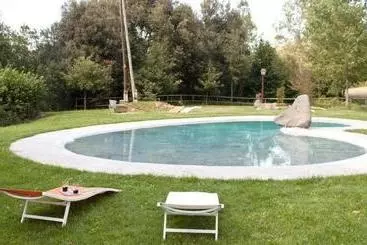 Mökkimajoitus Aiguabella