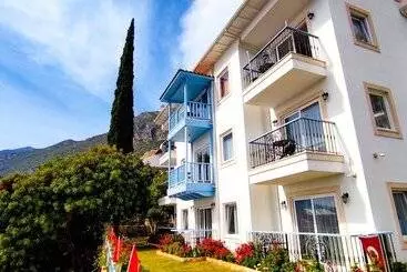 Huoneistohotelli Mavi Kiyi Suites