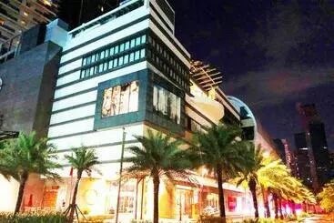 Apartahotel The Knightsbridge Residences