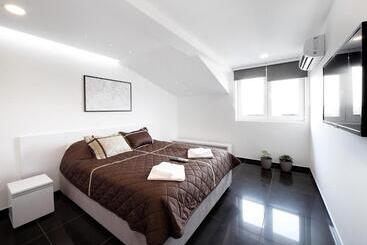 پانسیون Agent Lux Apartments