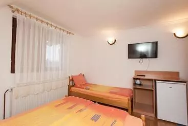 پانسیون Vila Slavica
