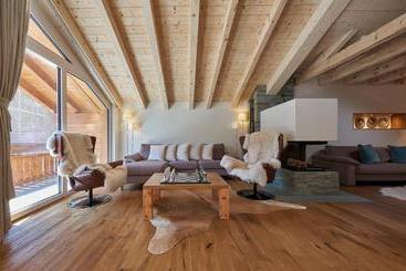 آپارتمان‌های توریست‌ها Penthouse Tschugge