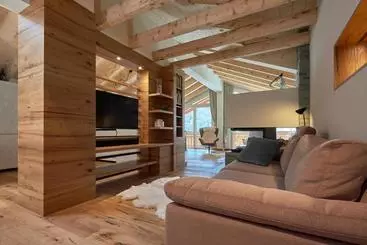 شقق خاصة سياحية Penthouse Tschugge