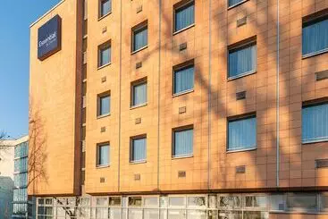 هتل Essential By Dorint Berlinadlershof