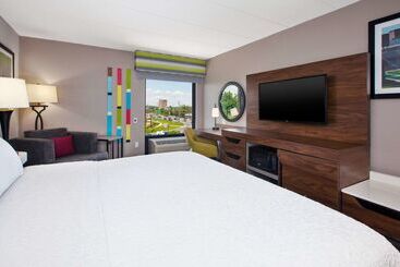 호텔 Hampton Inn College Park
