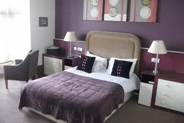 ホテル The New Staincliffe