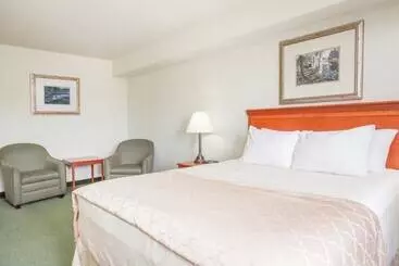 モーテル Super 8 By Wyndham Swan River Mb