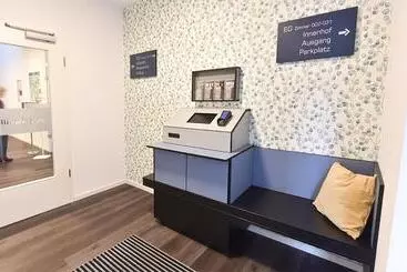 ベッドアンドブレックファースト Prima Inn Hotel & Hof Neuruppin   Digitales & Rezeptionsloses Motel