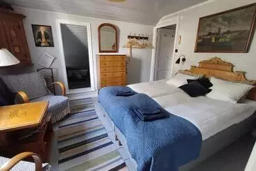 Bed and Breakfast Flodhästens Husrum & Frukost