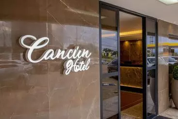 Cancún Hotel By H Hotéis Airport