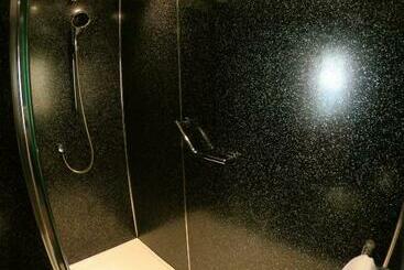 Bed and Breakfast Lundy House