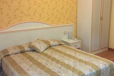 בית מלון כפרי Albergo La Pineta