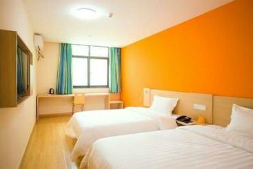 בית מלון כפרי 7 Days Inn Kunshan South Railway Station Renmin South Road Branch