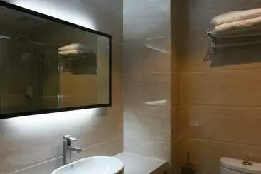 Hotel 7days Premium Yantai Railway Station Branch