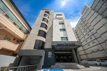 Hotelli Pohang Brown Dot