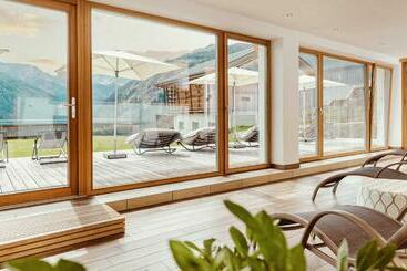 酒店 Tillga Glück