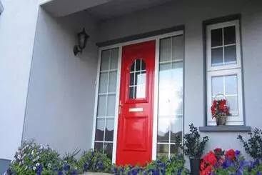 Derghaven B&b, Hostel & Self Catering