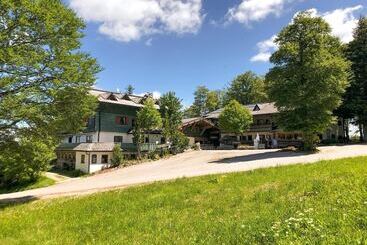 فندق Hochberghaus Resort