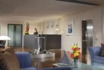 هتل Salamanca Suites