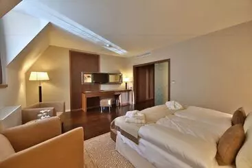 Отель Elizabeth