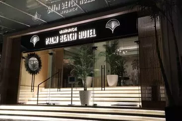 هتل Warwick Palm Beach